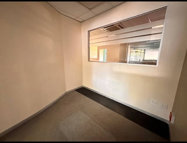 388M² OFFICE TO LET IN PARKTOWN